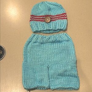 NWOT Newborn Baby Outfit Knit Hat & Pants Soft Blue Shower Gift Photo Op Size NB